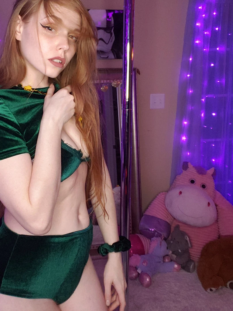 daphne❄️ [ daphnemadison ] Onlyfans leaked photo 10138773 on Hotleaks.tv