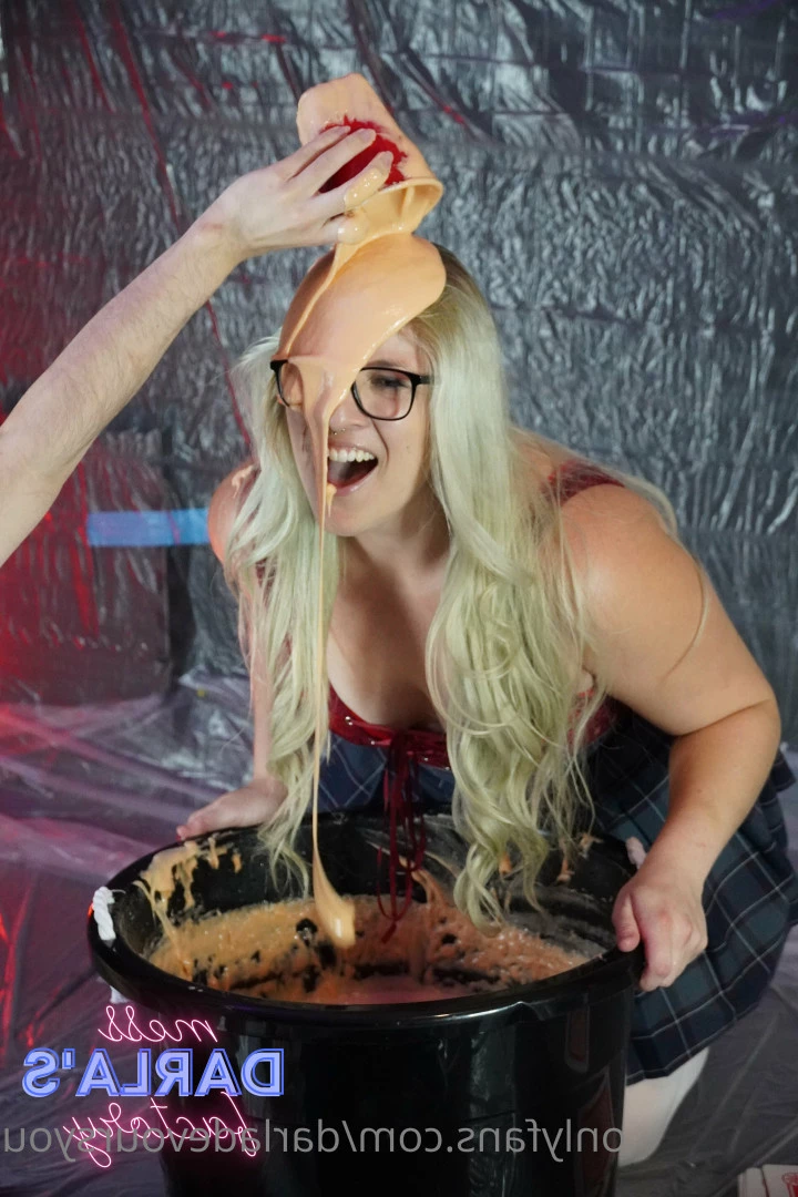 Darla DeVour [ darladevoursyou ] Onlyfans leaked photo 8846094 on Hotleaks.tv