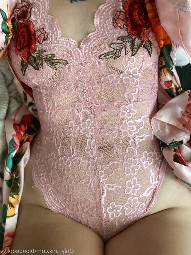 shanna the brunette bimbo [ shannasins ] Onlyfans leaked photo 10183934 on Hotleaks.tv