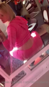 16301562