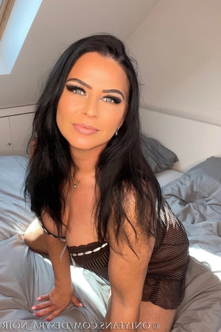 💋DESYRA HOTWIFE-MILF ♠️ [ desyra_noir ] Onlyfans leaked photo 8681864 on Hotleaks.tv