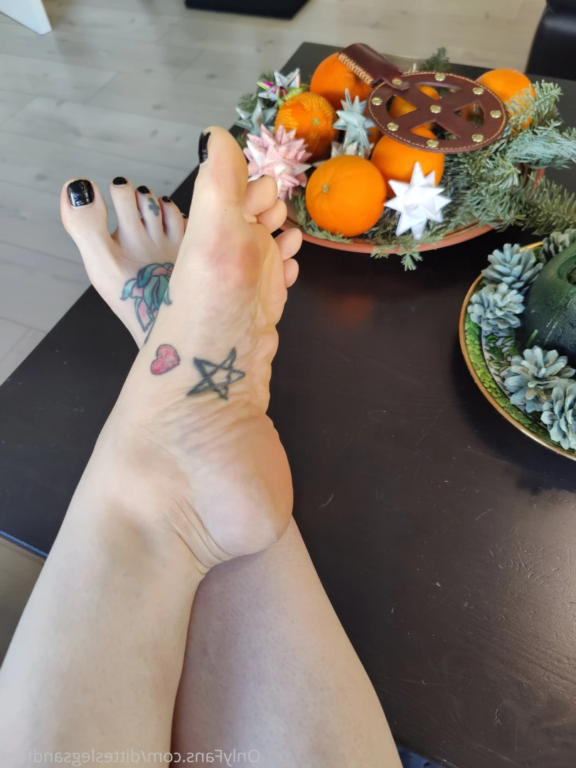ditteslegsandfeet Onlyfans leaked photo 8732801 on Hotleaks.tv