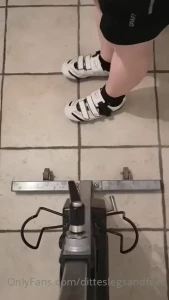 10438371