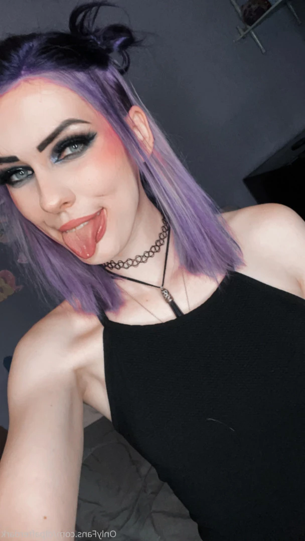 Dyed Little Princess [ dlpafterdark ] Onlyfans leaked photo 10052475 on Hotleaks.tv