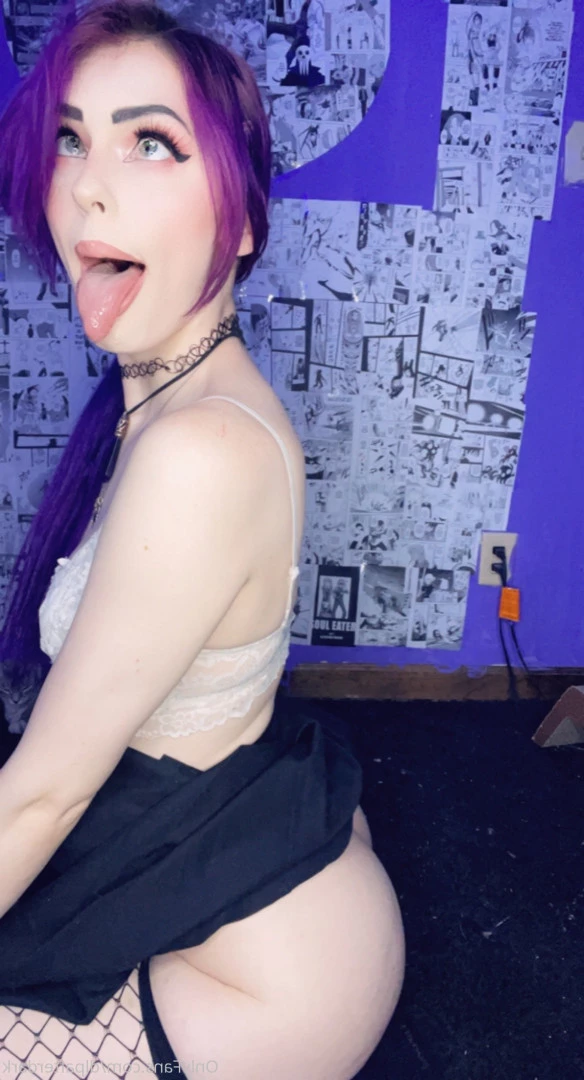 Dyed Little Princess [ dlpafterdark ] Onlyfans leaked photo 10071092 on Hotleaks.tv