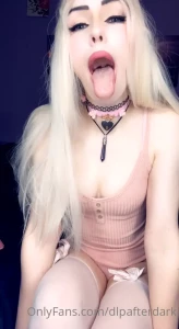 10437916