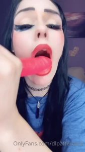 10437924