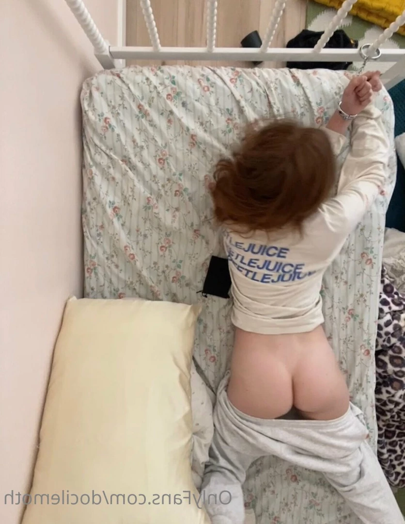moth [ docilemoth ] Onlyfans leaked photo 8944828 on Hotleaks.tv
