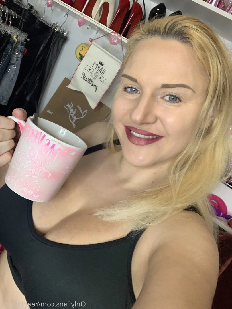 Dolly Fox VIP [ dollyfoxvip ] Onlyfans leaked photo 9068966 on Hotleaks.tv