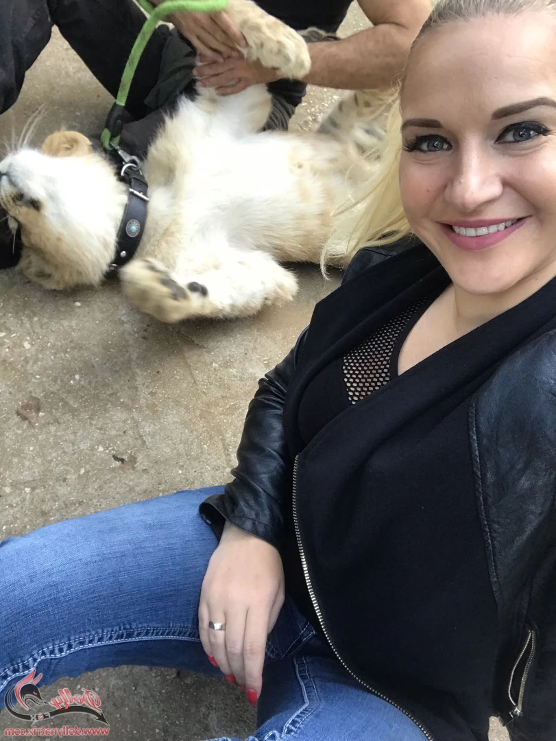 Dolly Fox VIP [ dollyfoxvip ] Onlyfans leaked photo 9080384 on Hotleaks.tv