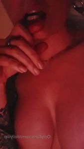 10437161