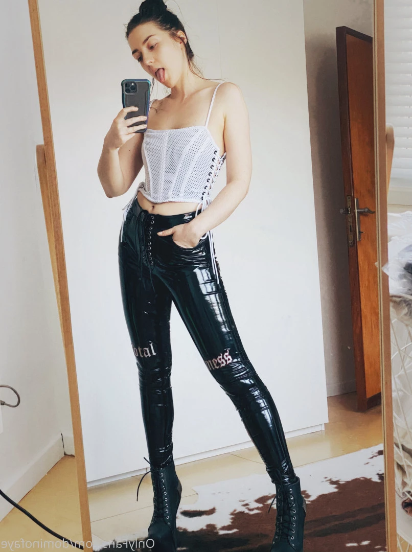 Legendary tease [ dominofaye ] Onlyfans leaked photo 8771104 on Hotleaks.tv