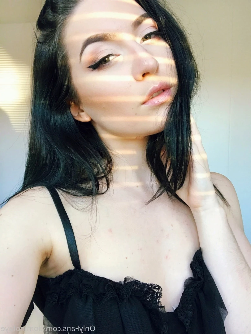 Legendary tease [ dominofaye ] Onlyfans leaked photo 8792079 on Hotleaks.tv