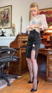 Mistress Karin von Kroft 💋 [ domkarin ] Onlyfans leaked video 10436777 on Hotleaks.tv