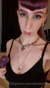 10436571
