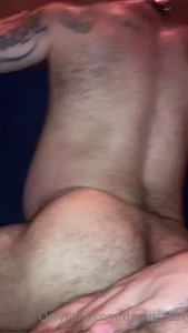 10436477