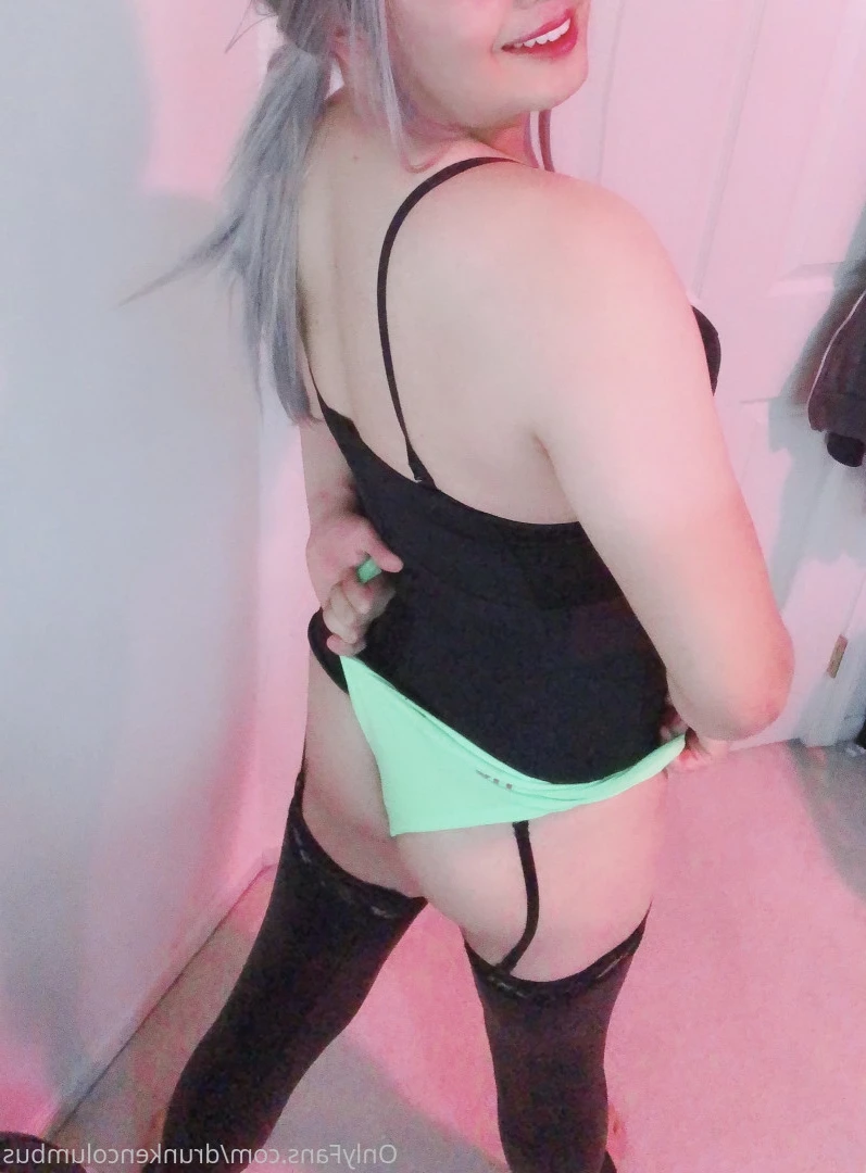 Viv Columbus⛵️ [ drunkencolumbus ] Onlyfans leaked photo 8615257 on Hotleaks.tv