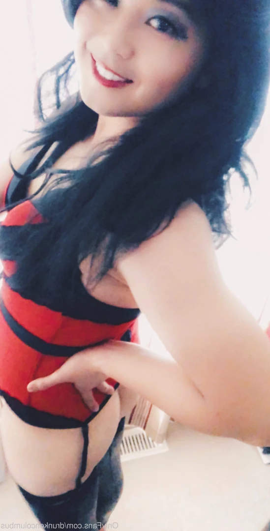 Viv Columbus⛵️ [ drunkencolumbus ] Onlyfans leaked photo 8616700 on Hotleaks.tv