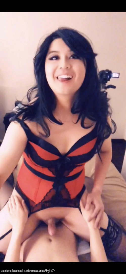 Viv Columbus⛵️ [ drunkencolumbus ] Onlyfans leaked photo 8622511 on Hotleaks.tv