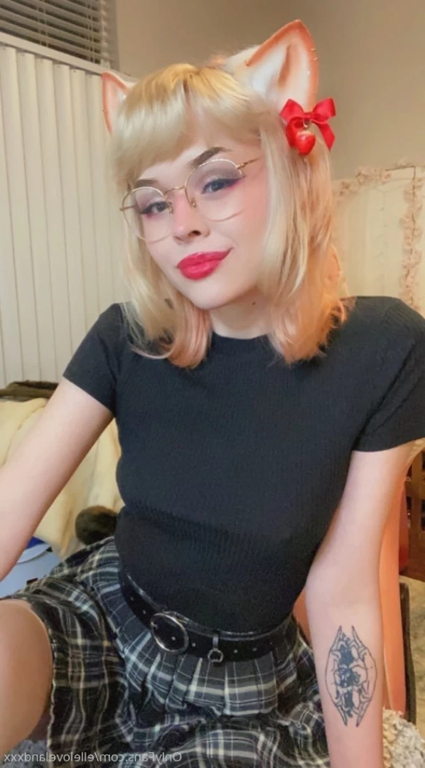 Elle (ﾉ◕ヮ◕)ﾉ*.✧ [ ellelovelandxxx ] Onlyfans leaked photo 8915466 on Hotleaks.tv