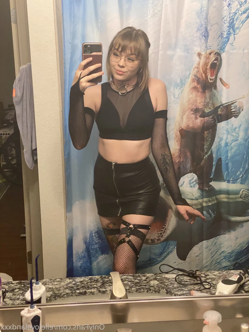 Elle (ﾉ◕ヮ◕)ﾉ*.✧ [ ellelovelandxxx ] Onlyfans leaked photo 8915971 on Hotleaks.tv