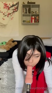 10735596