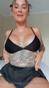 VIDEOCALLS AND CUSTOMS TODAY 🖤 [ ellijohannaa ] Onlyfans leaked video 12806765 on Hotleaks.tv