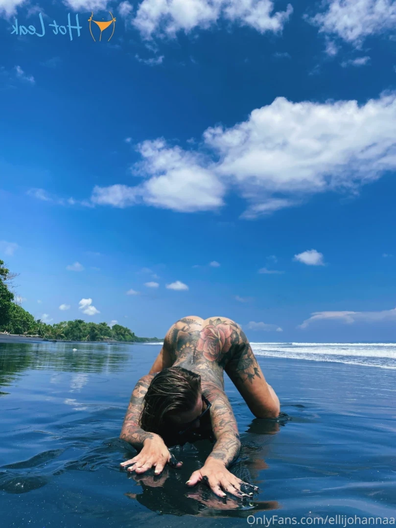 VIDEOCALLS AND CUSTOMS TODAY 🖤 [ ellijohannaa ] Onlyfans leaked photo 14516588 on Hotleaks.tv