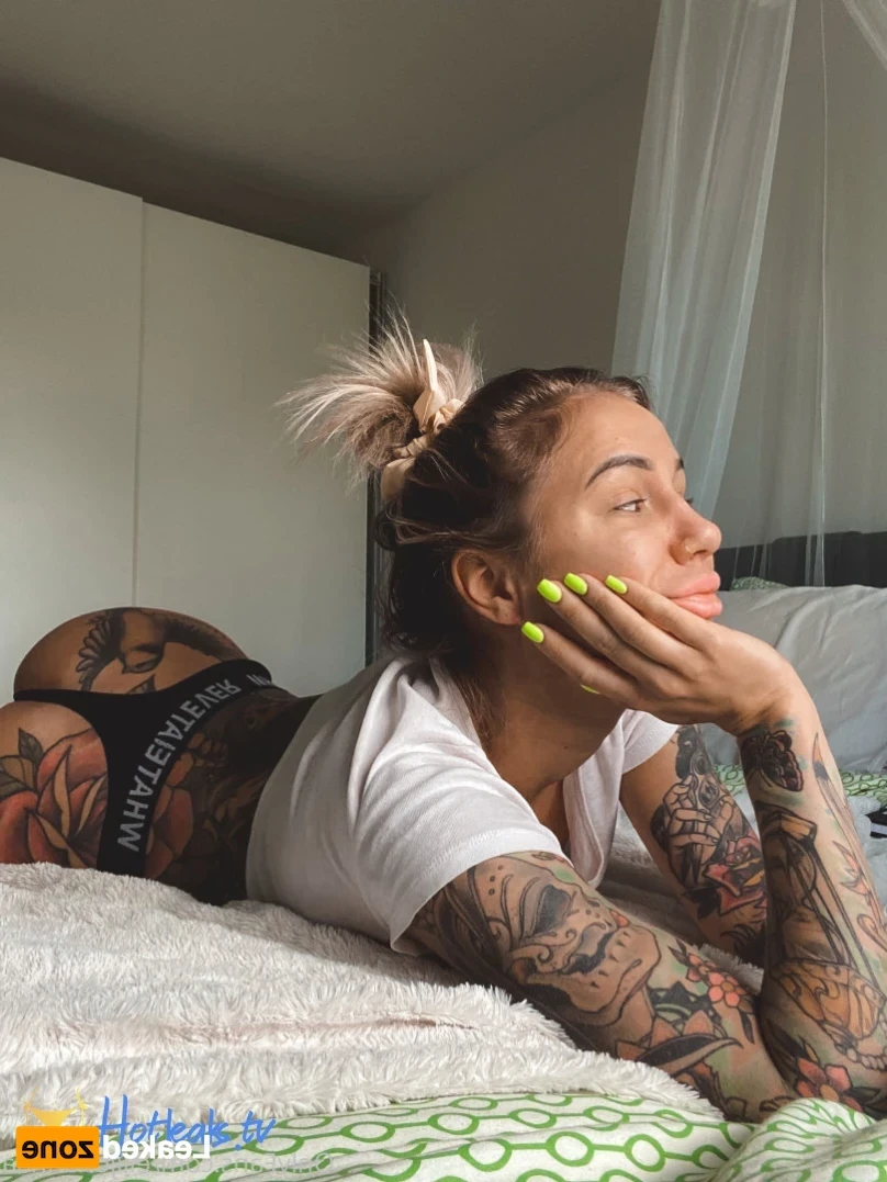 VIDEOCALLS AND CUSTOMS TODAY 🖤 [ ellijohannaa ] Onlyfans leaked photo 14760675 on Hotleaks.tv