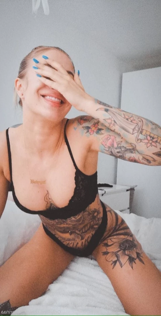 VIDEOCALLS AND CUSTOMS TODAY 🖤 [ ellijohannaa ] Onlyfans leaked photo 15827687 on Hotleaks.tv