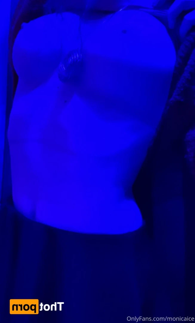 EmeryEverest (PaleLikeIce) [ emeryeverest ] Onlyfans leaked photo 12080068 on Hotleaks.tv