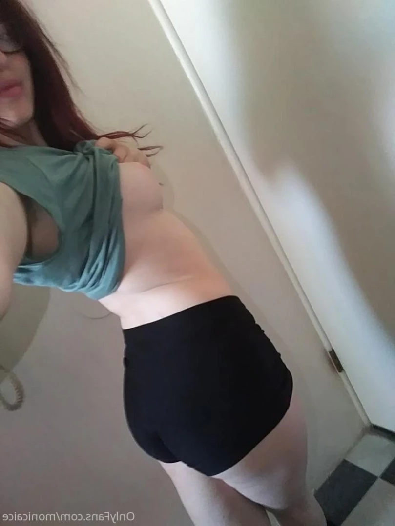 EmeryEverest (PaleLikeIce) [ emeryeverest ] Onlyfans leaked photo 12652984 on Hotleaks.tv