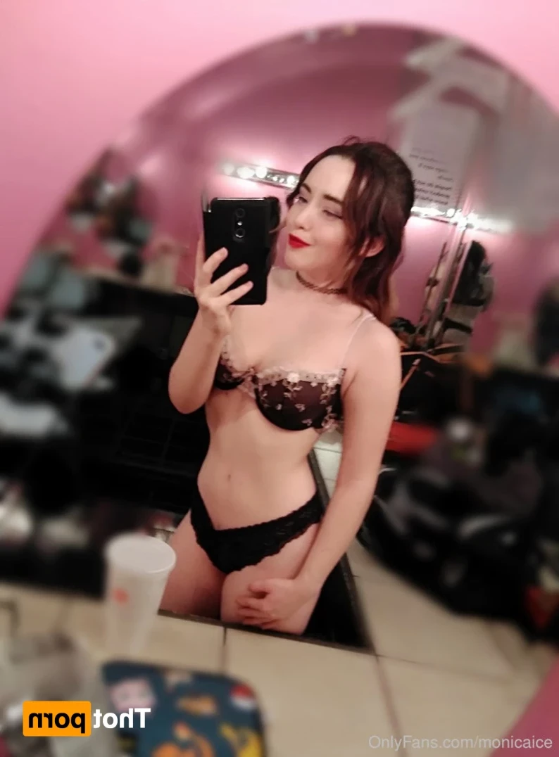 EmeryEverest (PaleLikeIce) [ emeryeverest ] Onlyfans leaked photo 12653920 on Hotleaks.tv