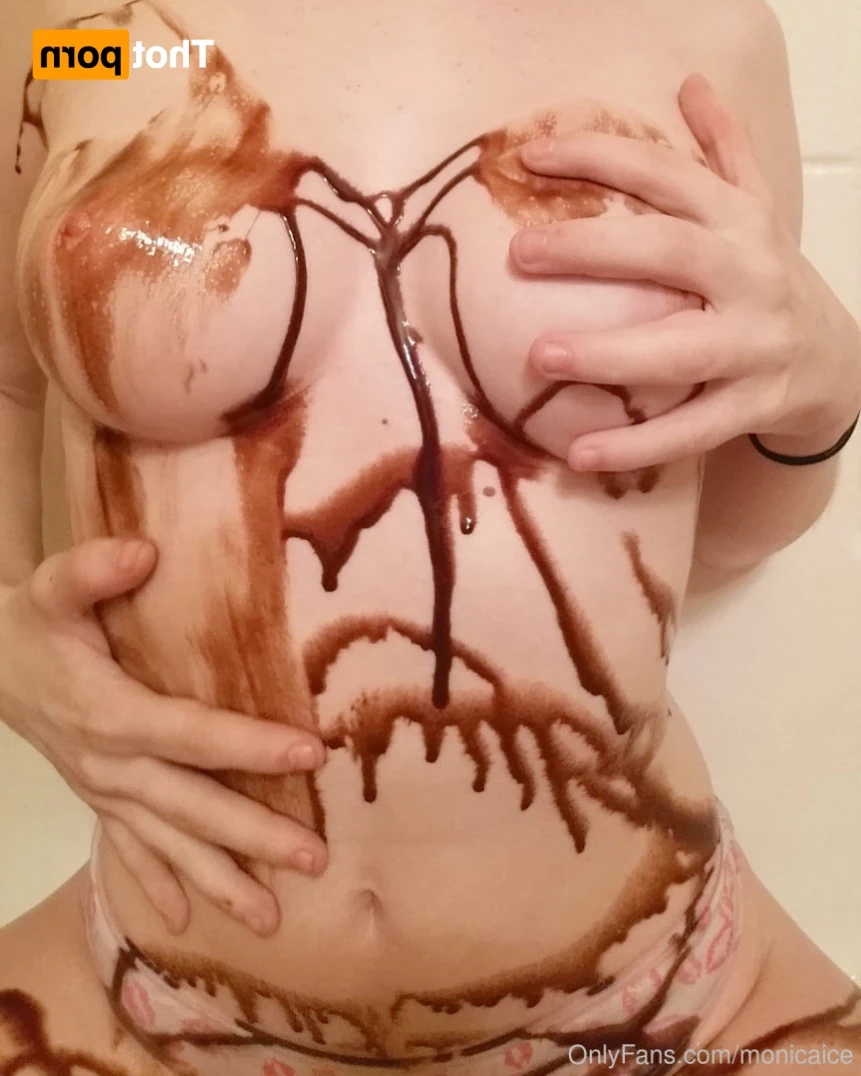 EmeryEverest (PaleLikeIce) [ emeryeverest ] Onlyfans leaked photo 14090424 on Hotleaks.tv