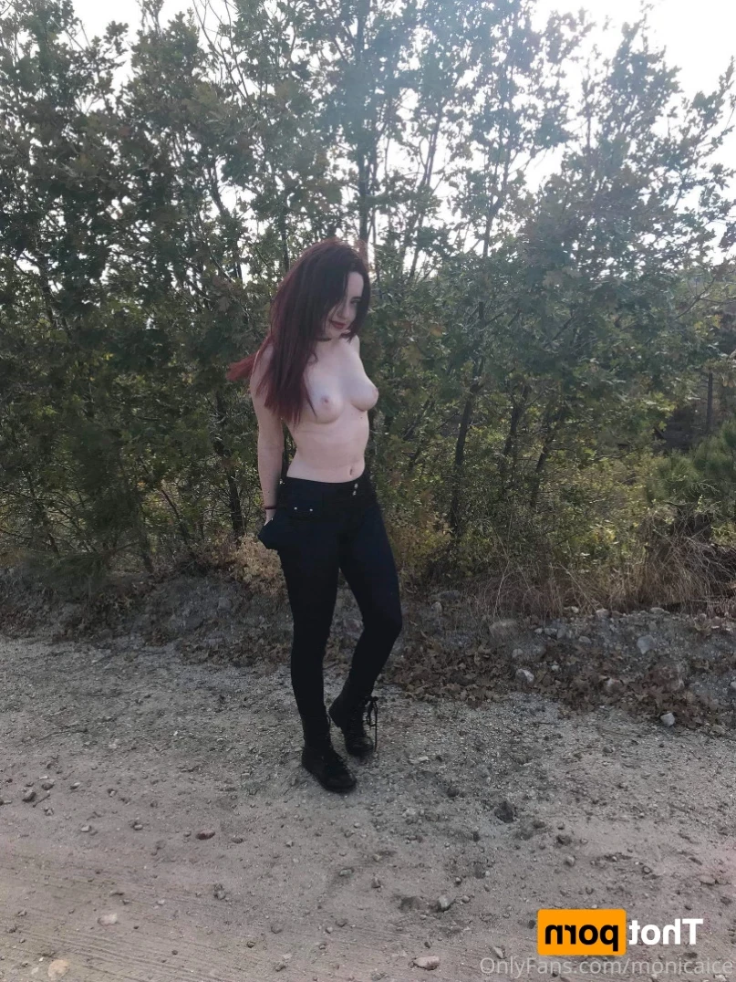 EmeryEverest (PaleLikeIce) [ emeryeverest ] Onlyfans leaked photo 14250901 on Hotleaks.tv