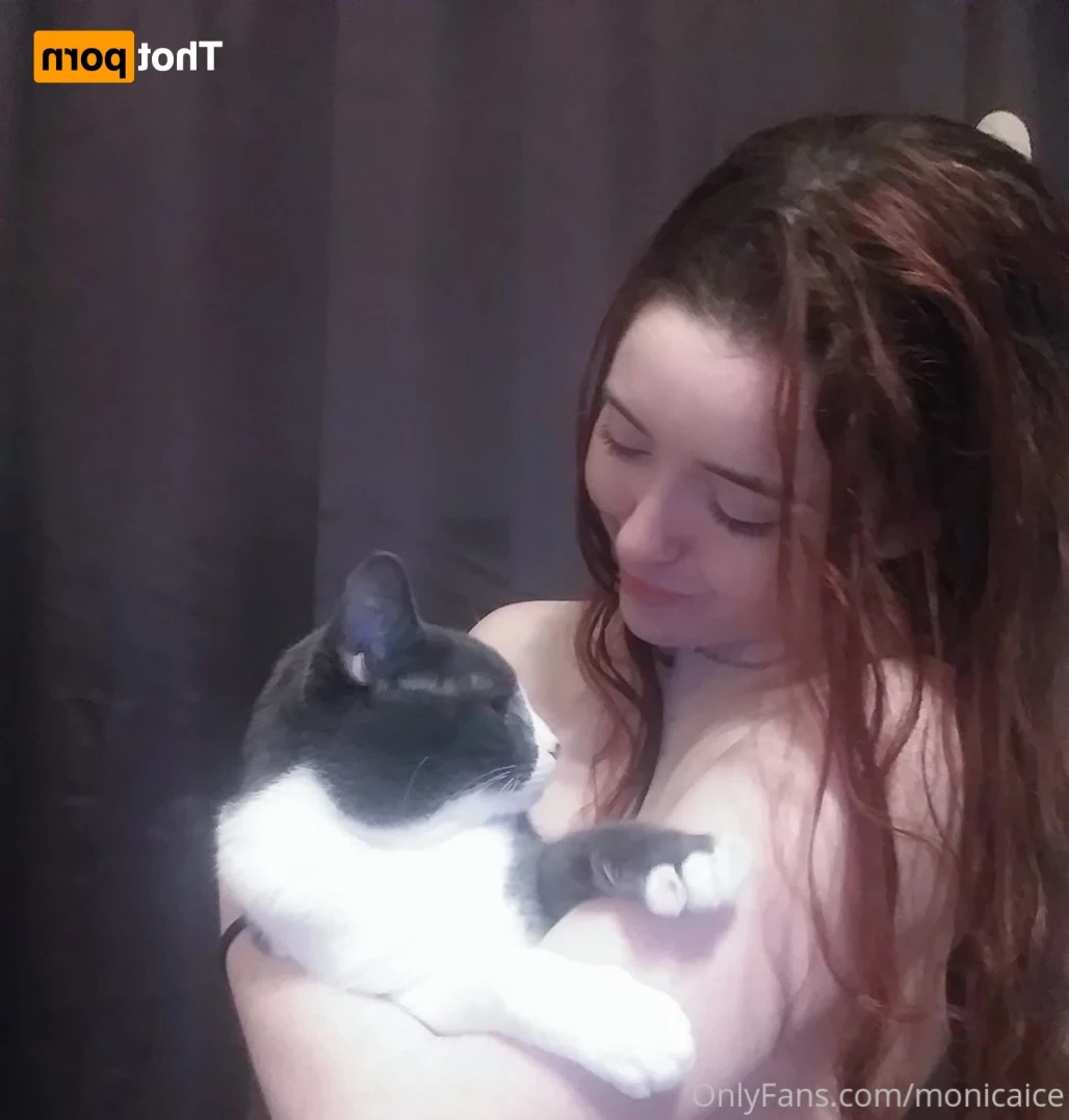 EmeryEverest (PaleLikeIce) [ emeryeverest ] Onlyfans leaked photo 14251129 on Hotleaks.tv