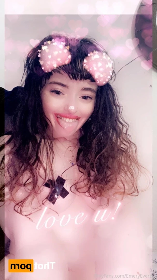 EmeryEverest (PaleLikeIce) [ emeryeverest ] Onlyfans leaked photo 14256752 on Hotleaks.tv