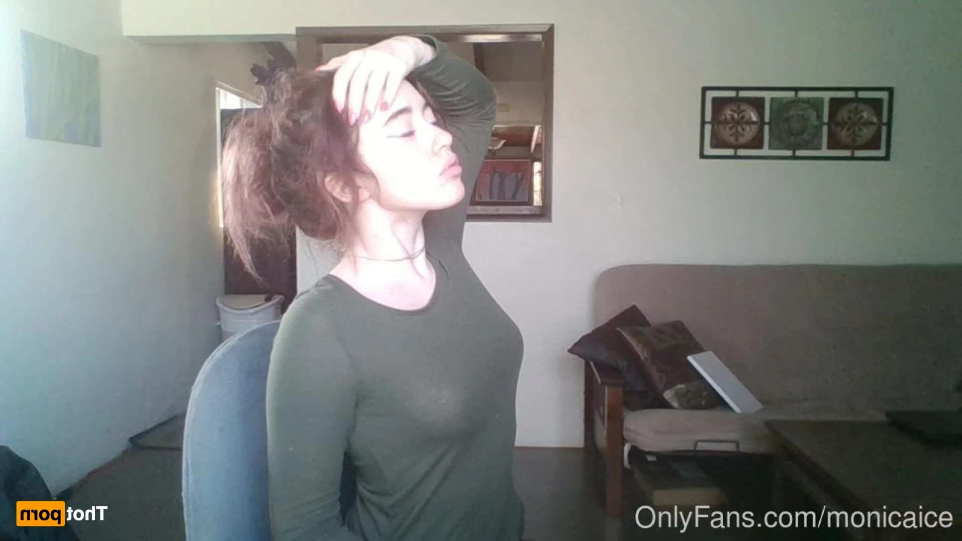 EmeryEverest (PaleLikeIce) [ emeryeverest ] Onlyfans leaked photo 14792527 on Hotleaks.tv
