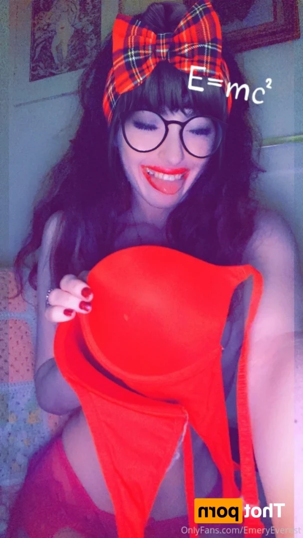 EmeryEverest (PaleLikeIce) [ emeryeverest ] Onlyfans leaked photo 15242123 on Hotleaks.tv
