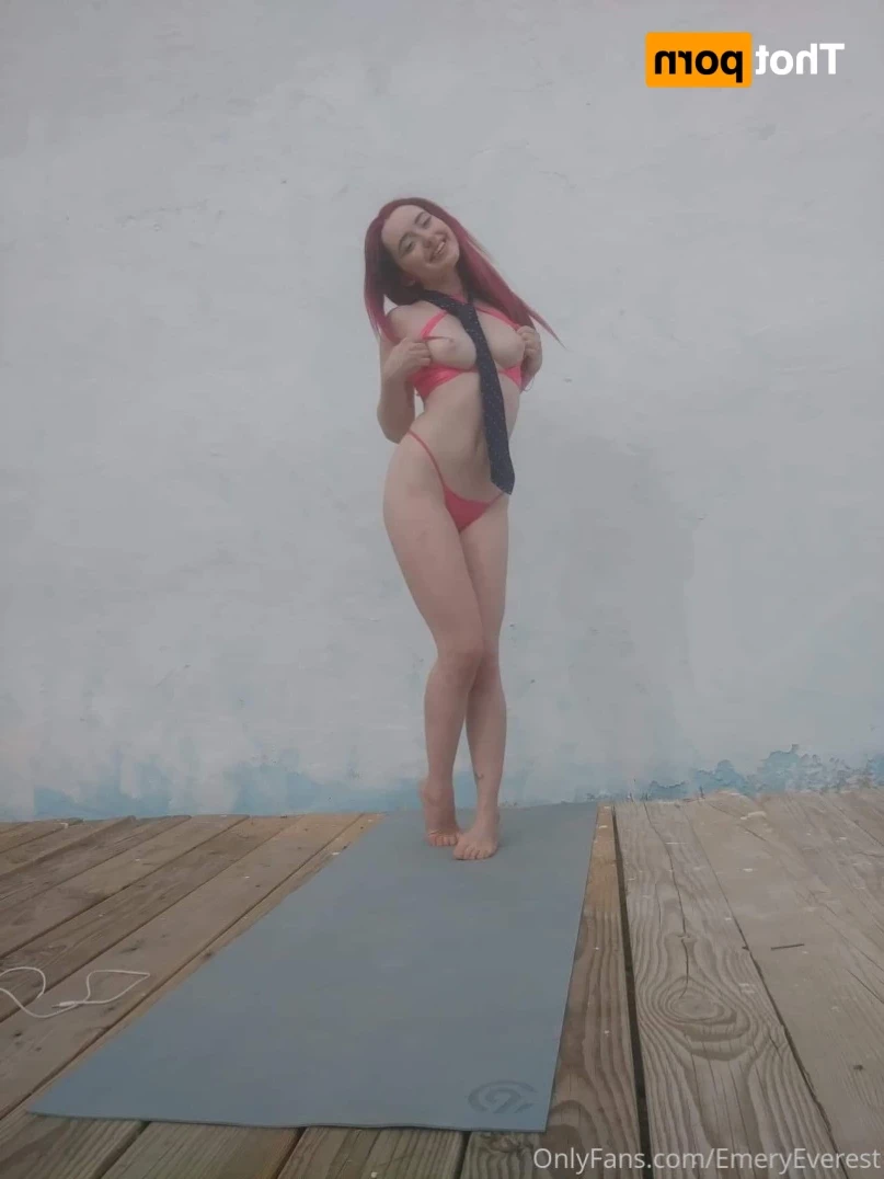 EmeryEverest (PaleLikeIce) [ emeryeverest ] Onlyfans leaked photo 15663638 on Hotleaks.tv