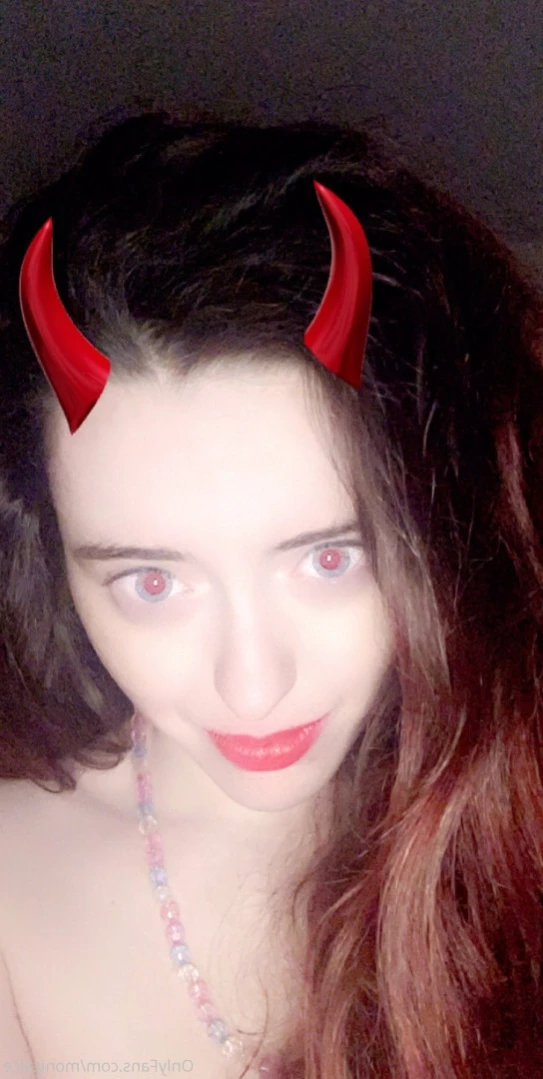 EmeryEverest (PaleLikeIce) [ emeryeverest ] Onlyfans leaked photo 15981840 on Hotleaks.tv