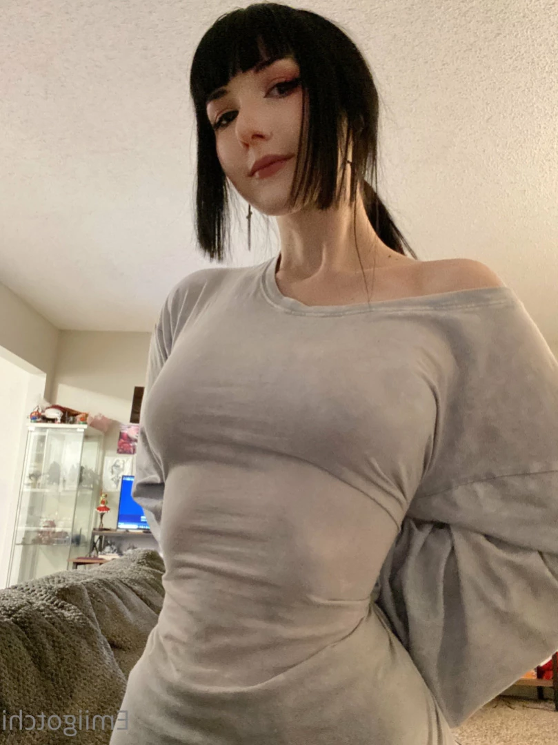 Emi [ emiigotchi ] Onlyfans leaked photo 11014728 on Hotleaks.tv