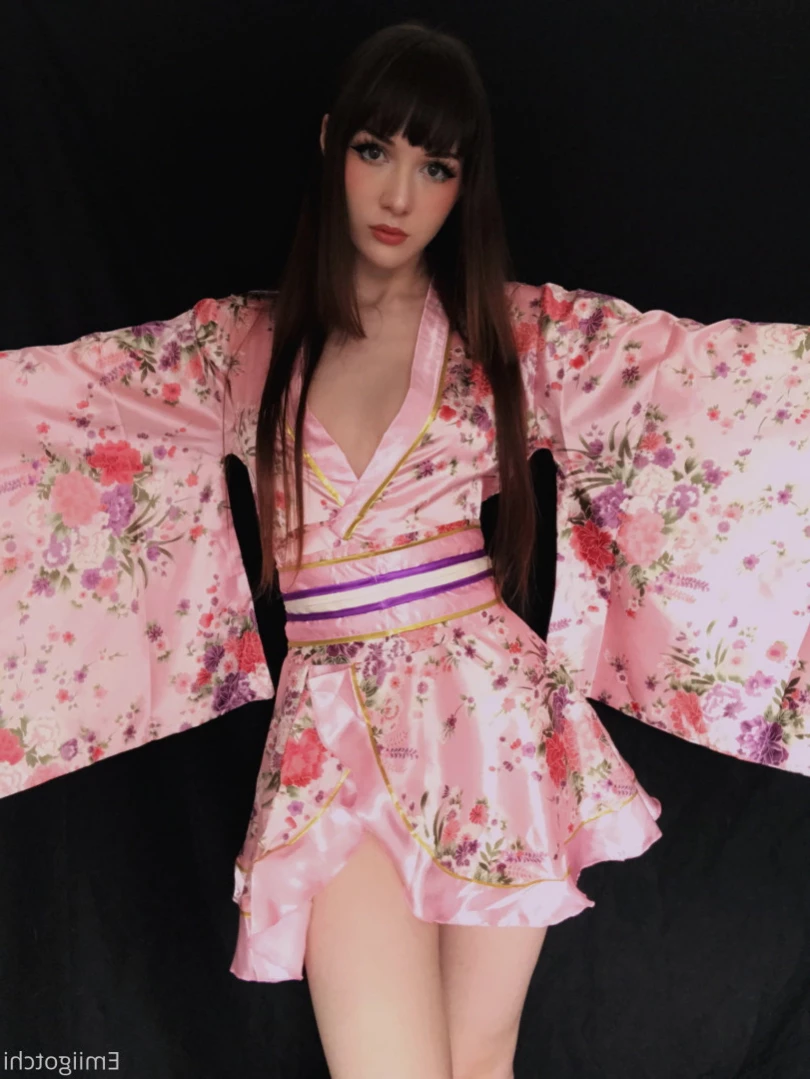 Emi [ emiigotchi ] Onlyfans leaked photo 11023133 on Hotleaks.tv