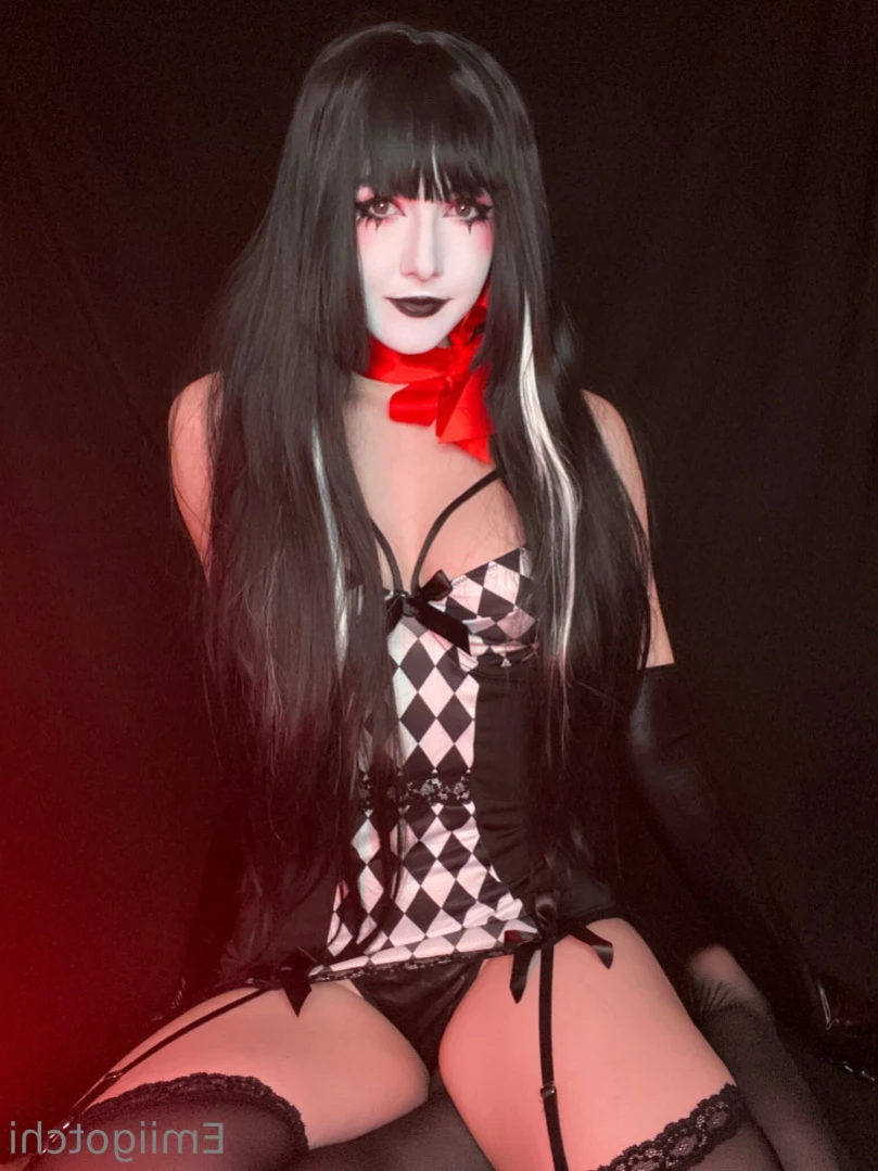 Emi [ emiigotchi ] Onlyfans leaked photo 11038845 on Hotleaks.tv