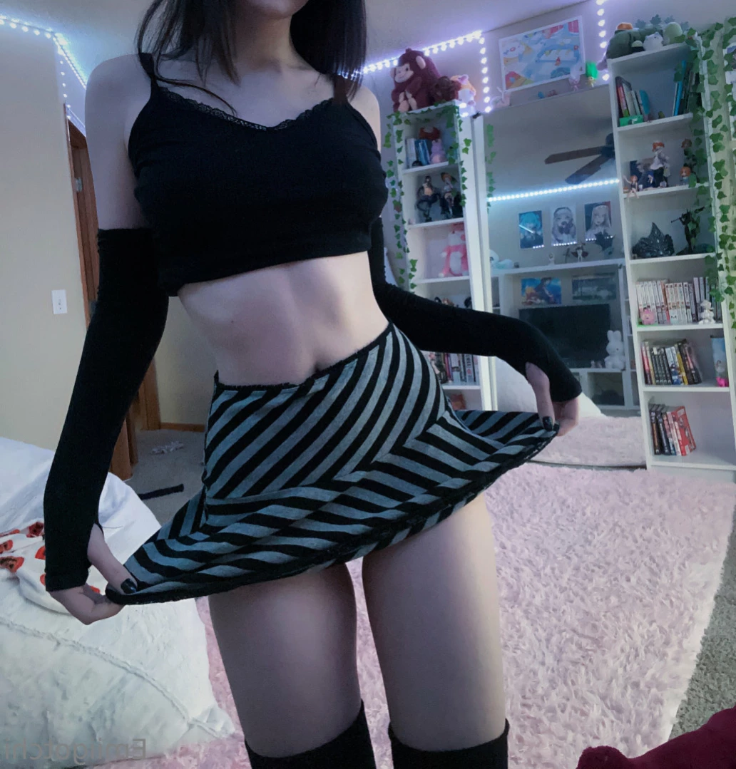 Emi [ emiigotchi ] Onlyfans leaked photo 11627952 on Hotleaks.tv