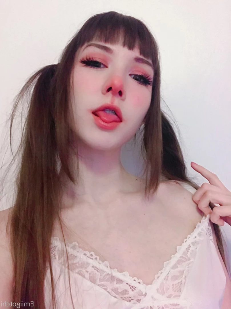 Emi [ emiigotchi ] Onlyfans leaked photo 11687582 on Hotleaks.tv