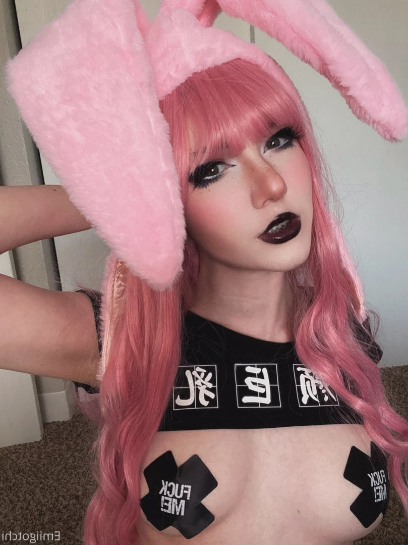 Emi [ emiigotchi ] Onlyfans leaked photo 11697070 on Hotleaks.tv