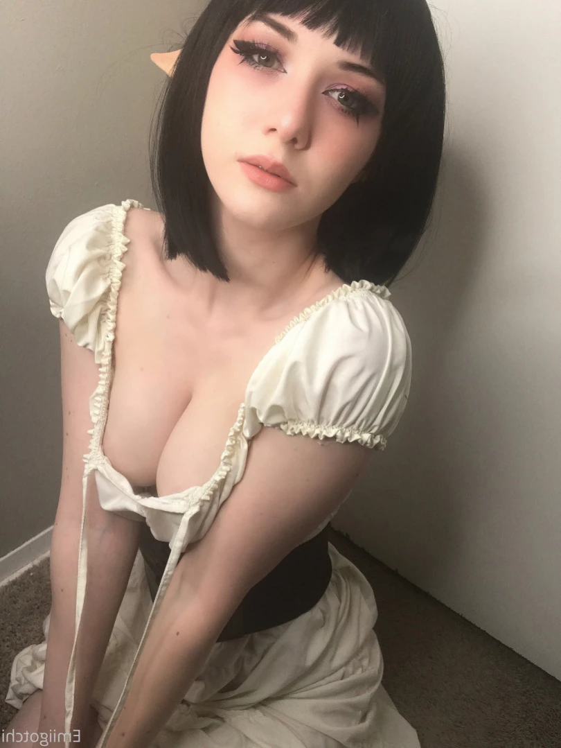 Emi [ emiigotchi ] Onlyfans leaked photo 12028989 on Hotleaks.tv