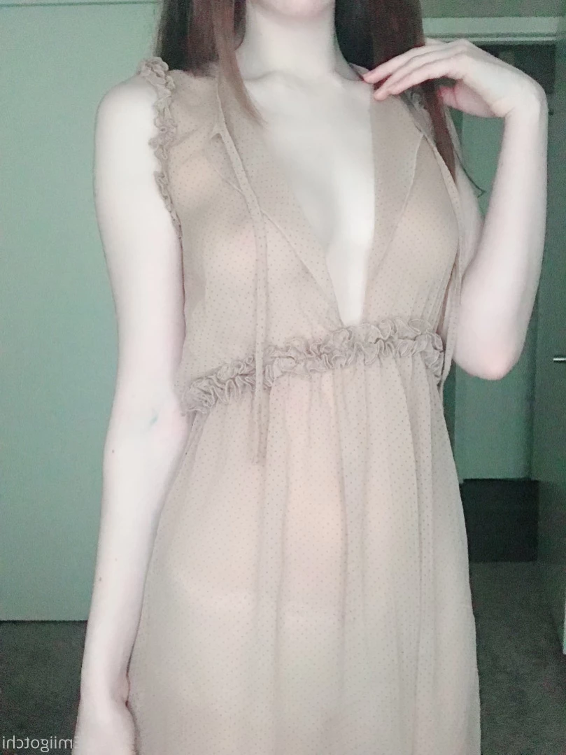 Emi [ emiigotchi ] Onlyfans leaked photo 12049833 on Hotleaks.tv