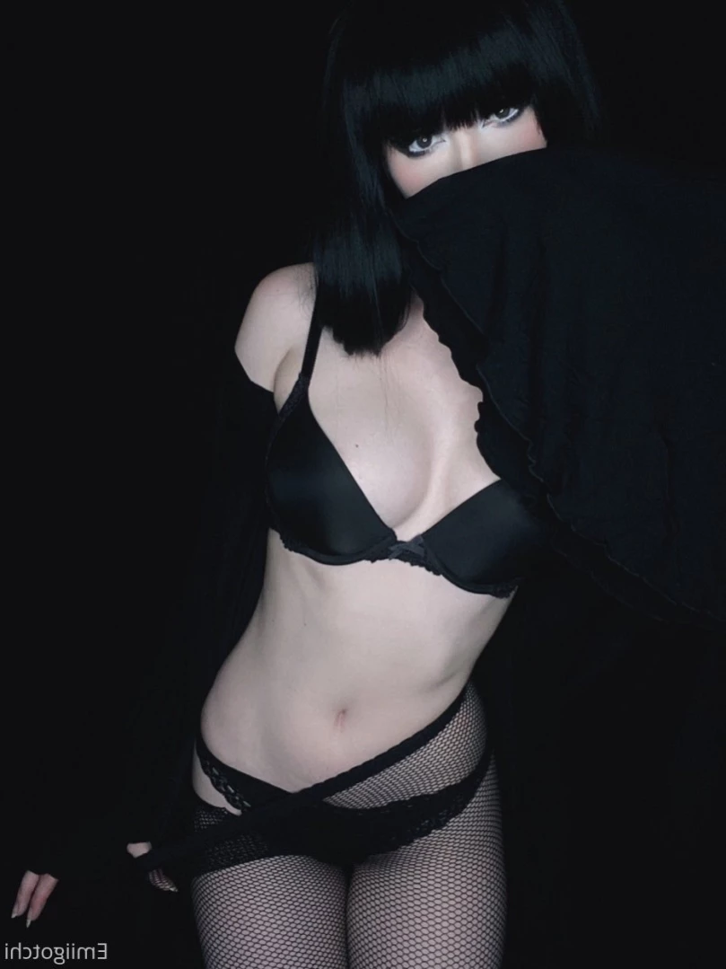 Emi [ emiigotchi ] Onlyfans leaked photo 12289048 on Hotleaks.tv